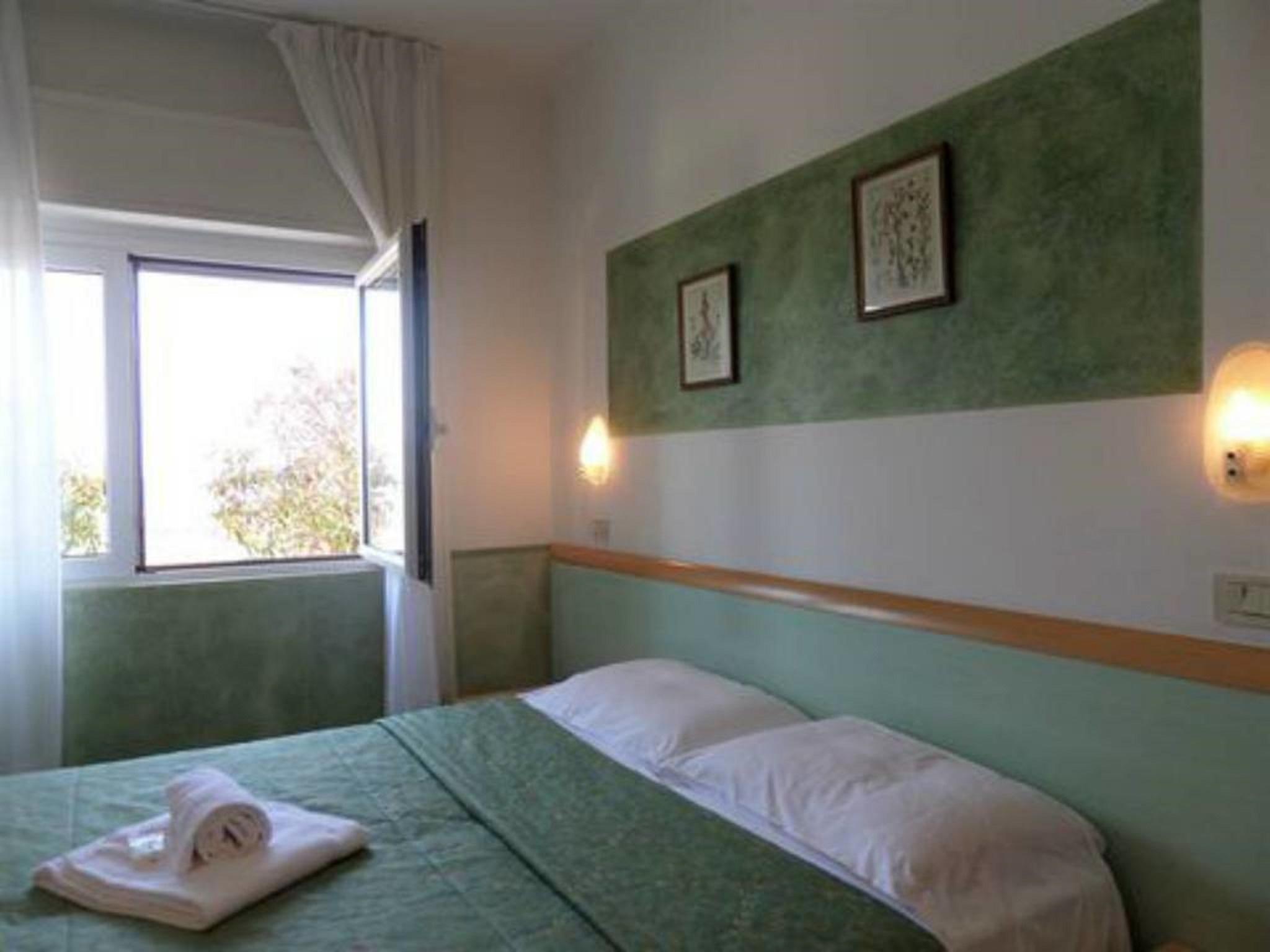 Hotel Astoria Desenzano del Garda Exterior photo