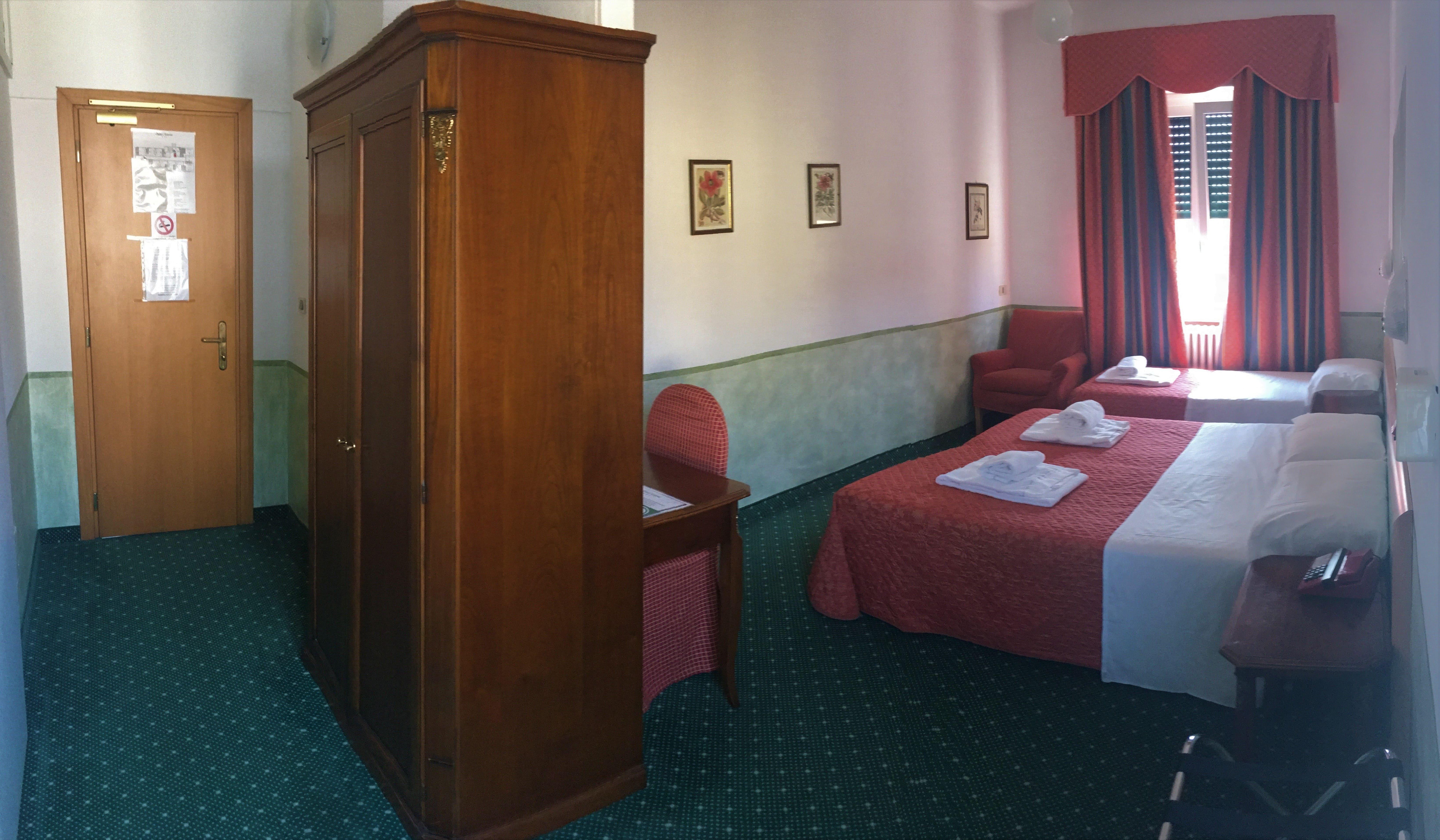 Hotel Astoria Desenzano del Garda Exterior photo